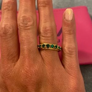 Tova ring size 6 - emerald color